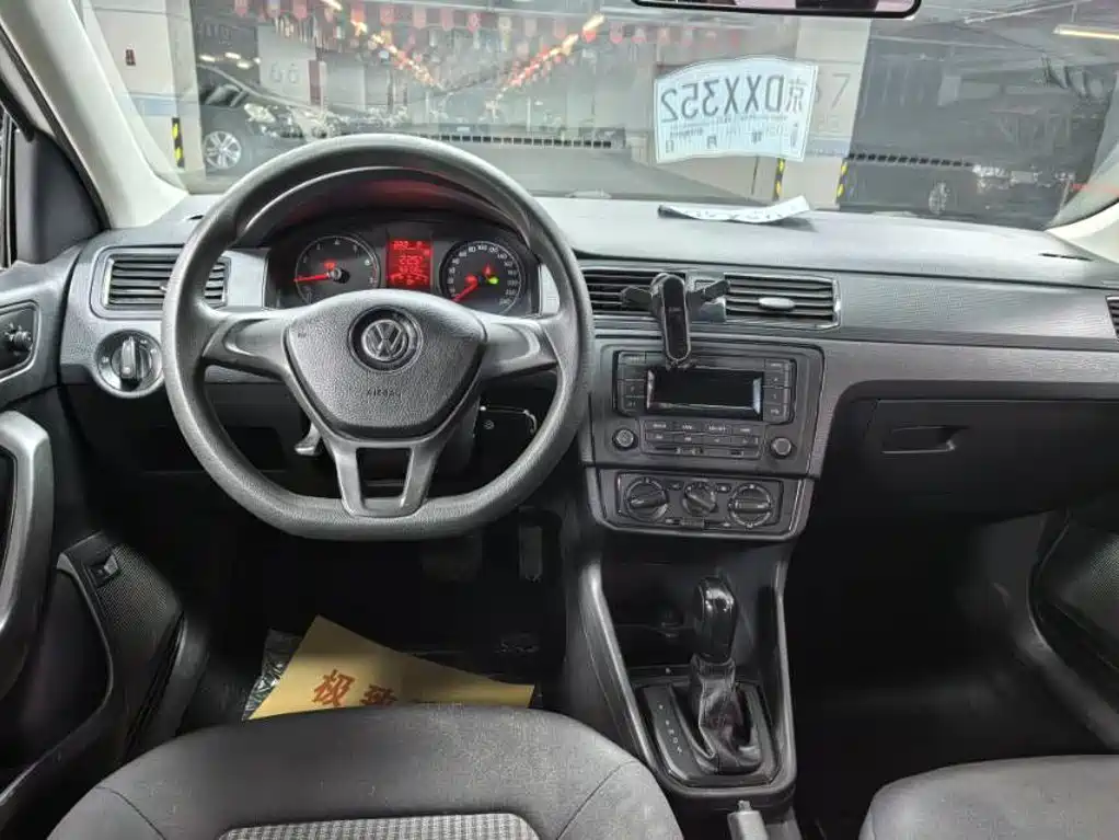 صورة 12 - Volkswagen Santana