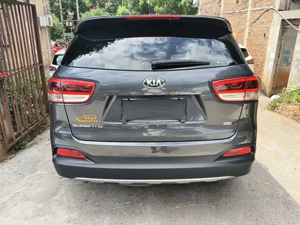 Kia Sorento 2016 2015 Sorento L 2.4L Gasoline 4WD Elite 7-seater China IV