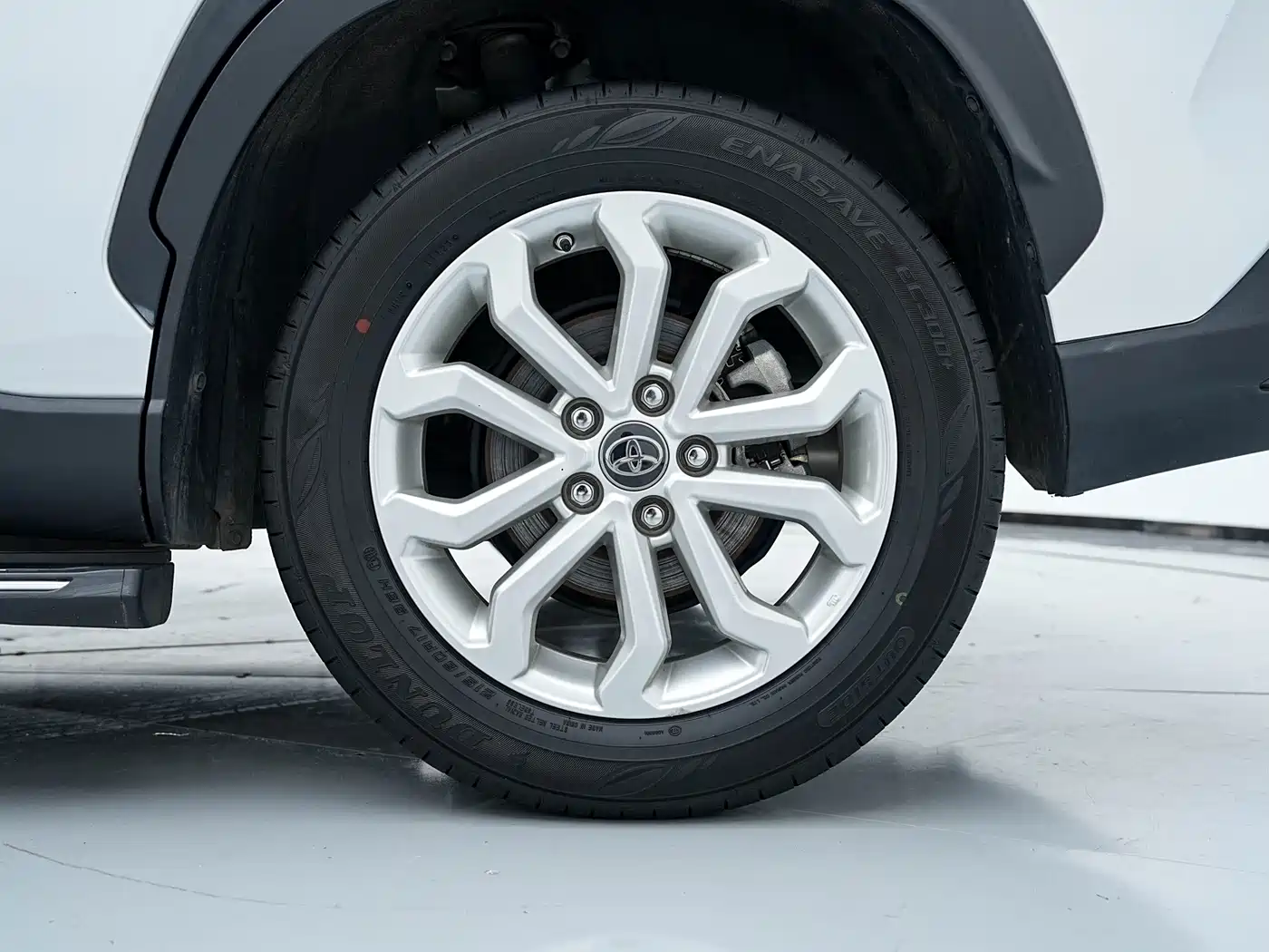 Toyota Frontlander 2023 2.0L CVT Elite Edition фото 10