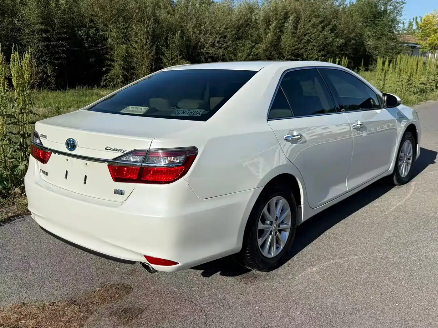 Toyota Camry 2015 Dual Engine 2.5HG Luxury Navigation Edition фото 6