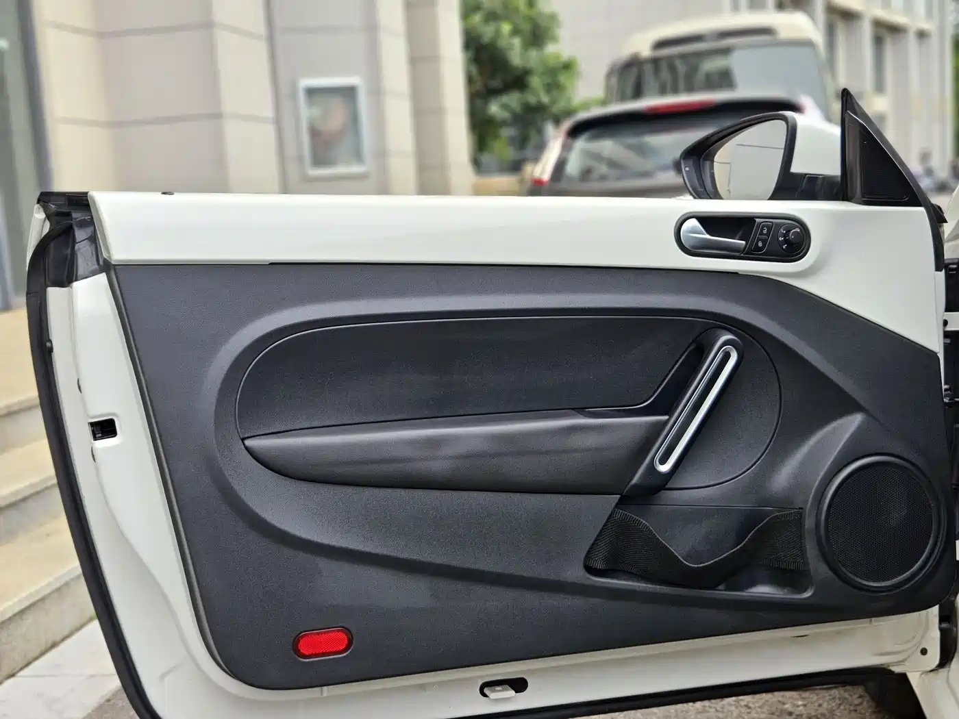 Volkswagen Beetle 2014 1.2TSI Comfort Edition фото 22