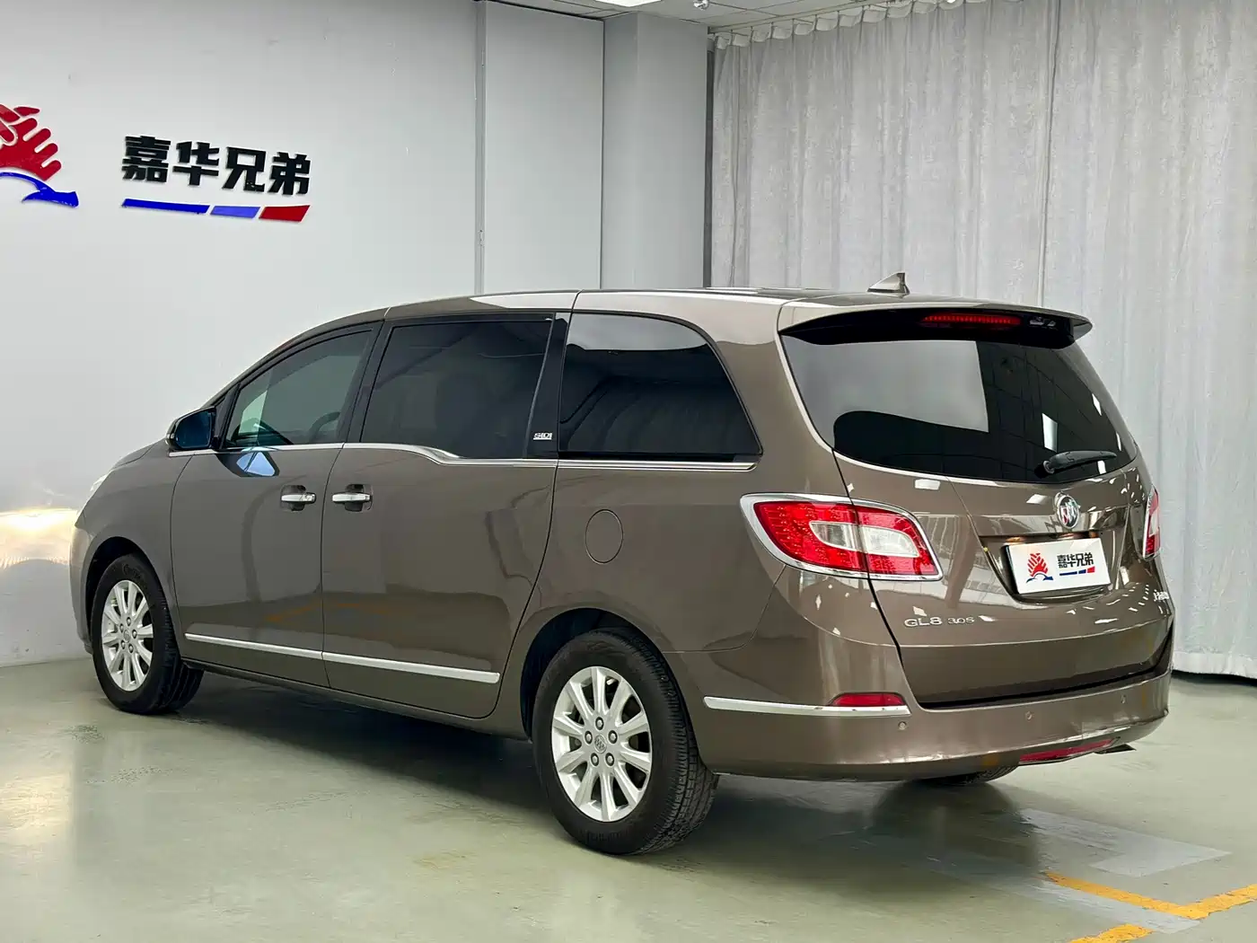 Buick GL8 2011 2011 3.0L XT Luxury Business Flagship