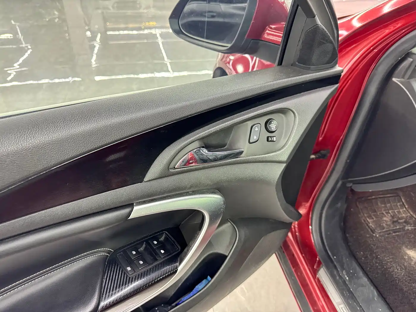 Photo 14 - Buick Regal