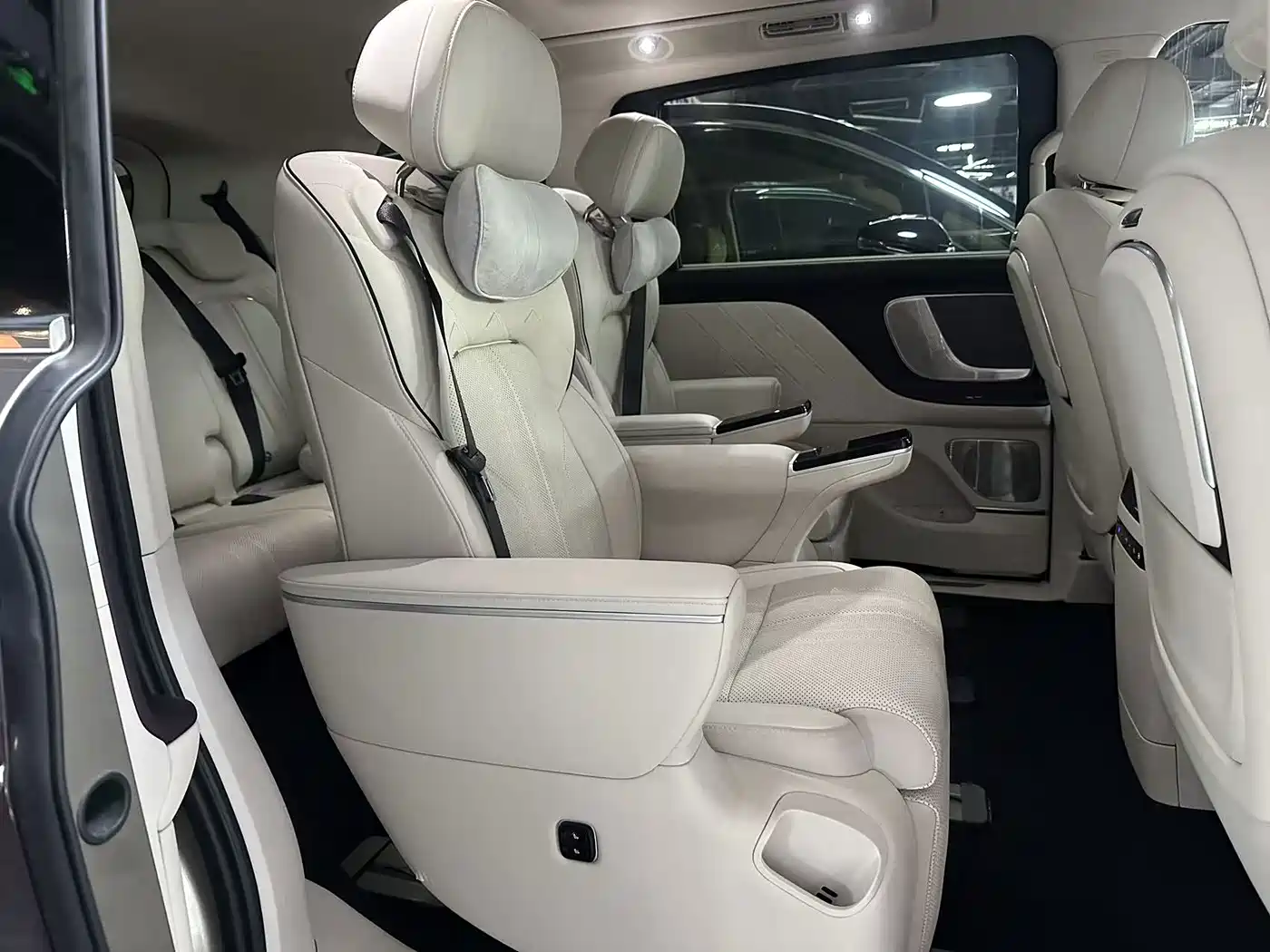 Voyah Auto Voyah Dreamer 2026 2025 Model PHEV Basic Version
