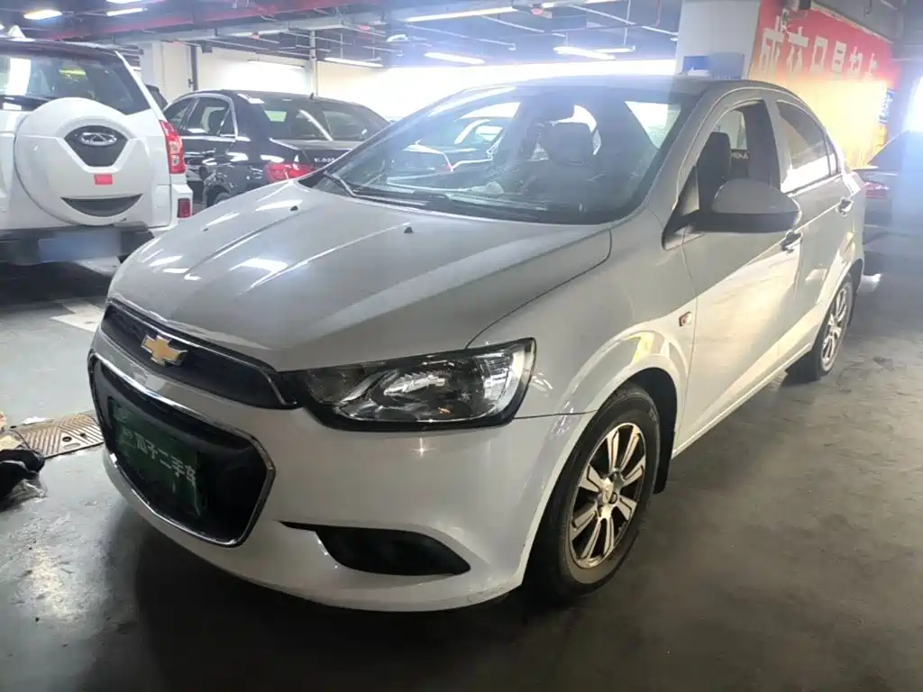 Chevrolet Aveo 2015 2014 Sedan 1.4SL MT Comfort Edition