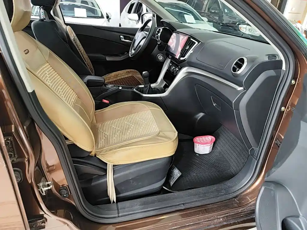 Venucia T70 2018 2016 1.6L Manual Rui Xing Edition