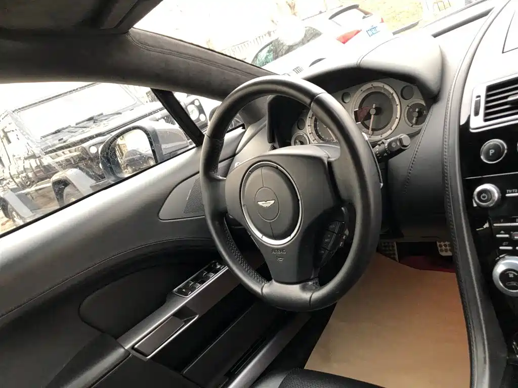 Aston Martin Rapide 2018 2010 6.0L