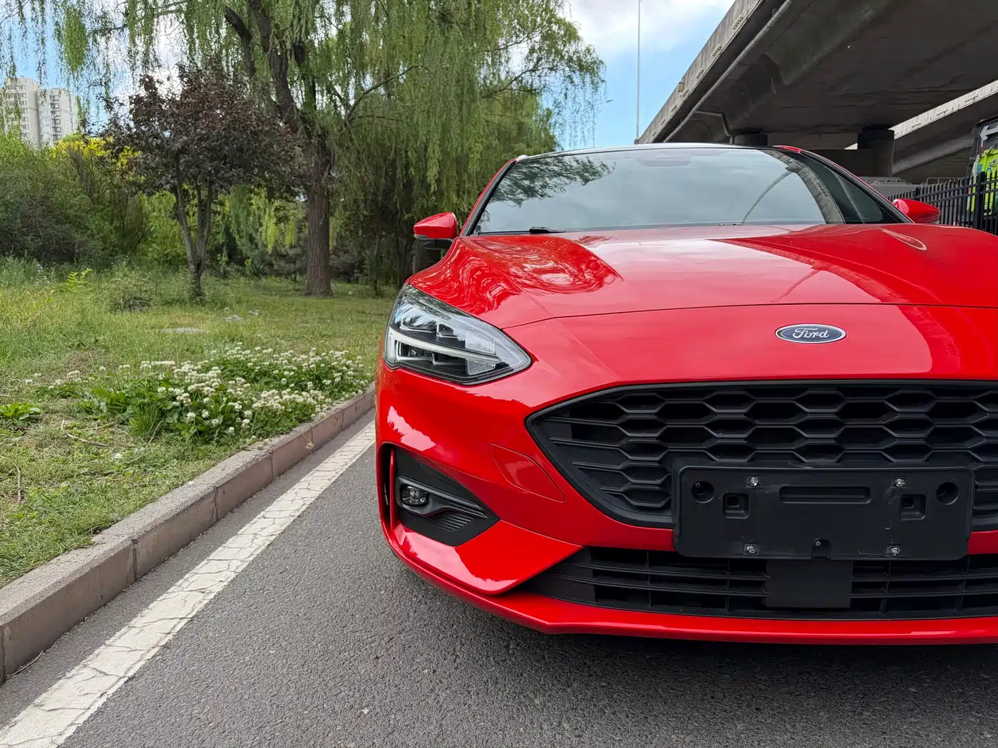 FORD FOX