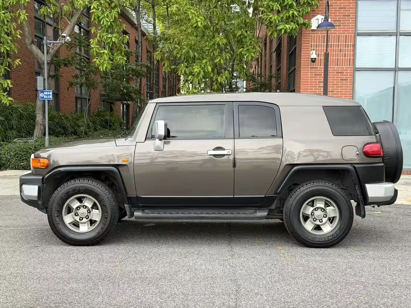 Toyota FJ Cruiser 2007 4.0L фото 4