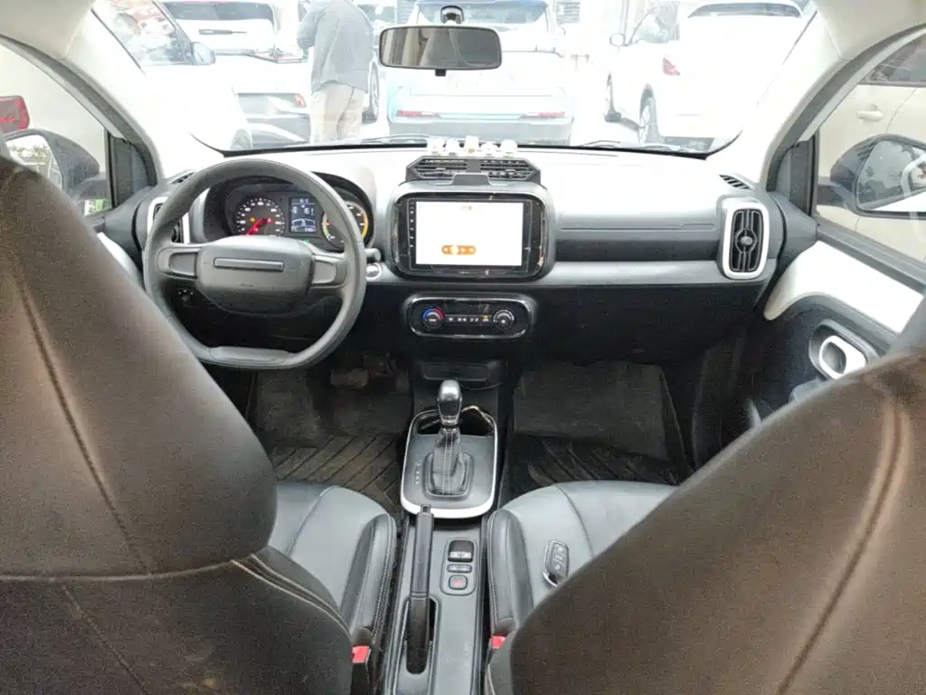 Photo 10 - Roewe Clever