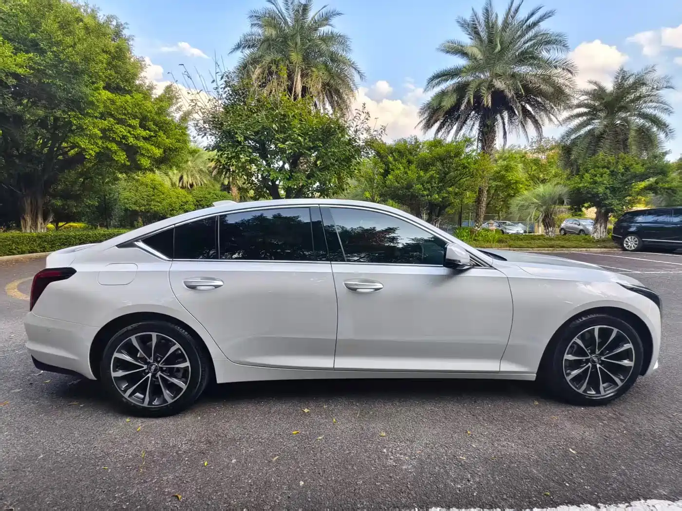 Cadillac CT5 2026 2025 Model 28T Urban Sport Edition
