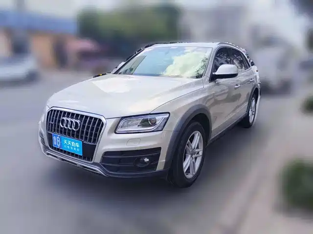 Audi Q5 2017 Plus 40 TFSI Technology — фото 1