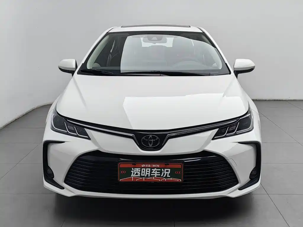 Photo 3 - Toyota Corolla