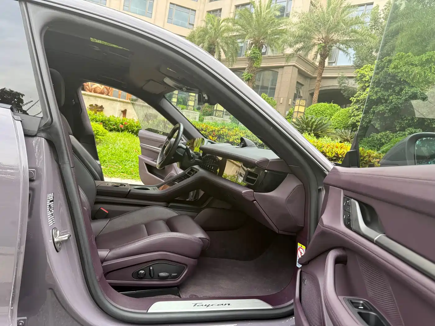 Porsche Taycan 2025 2025 Taycan