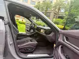 صورة 14 - Porsche Taycan