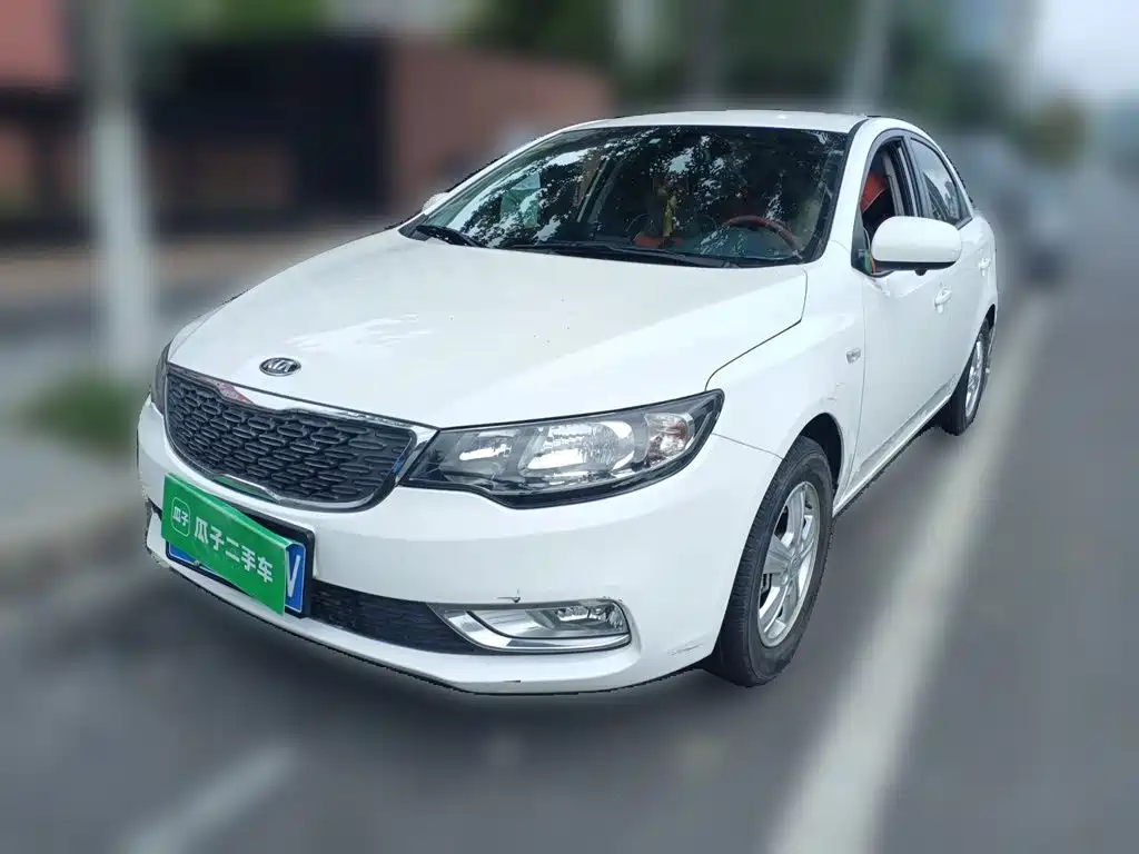 Kia Forte 2014 1.6L AT GL