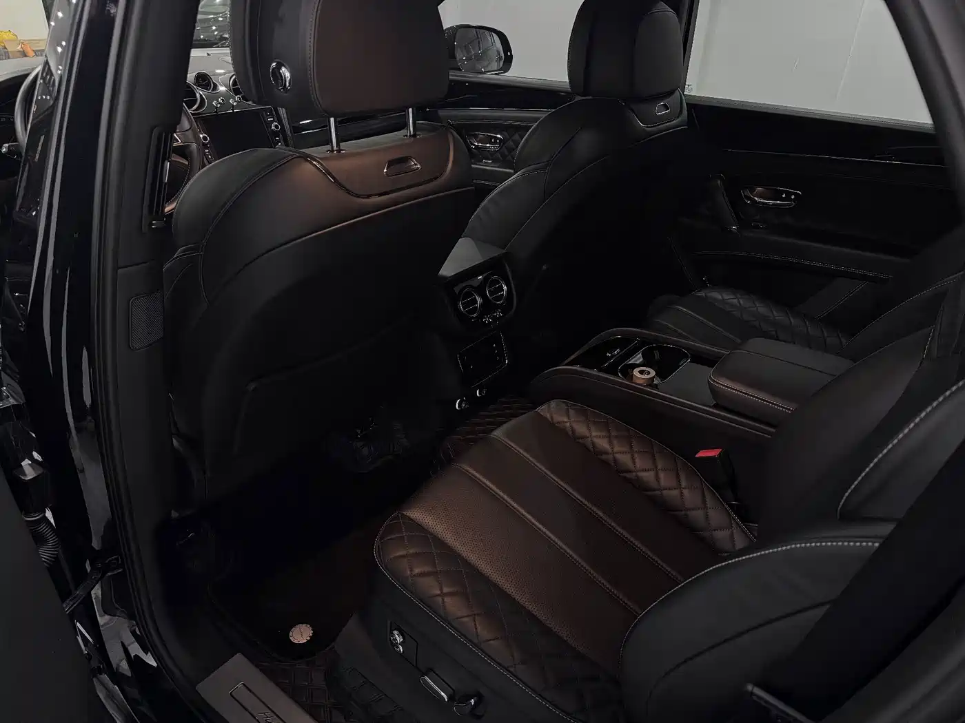Bentley Bentayga Hybrid 2022 2021 3.0T PHEV