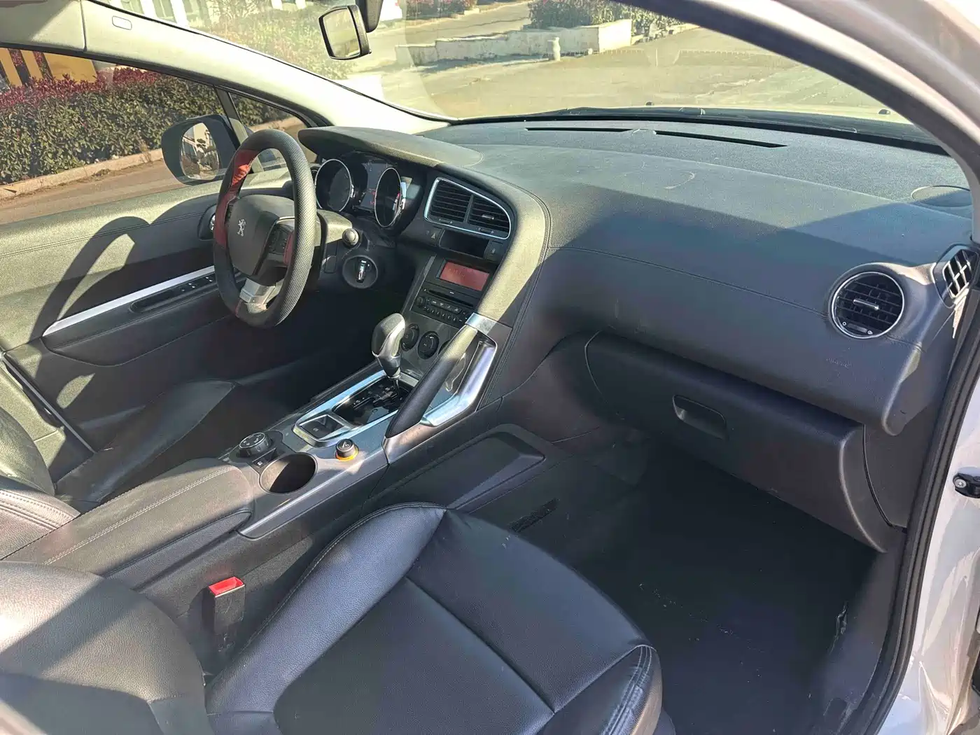 Peugeot 3008 2016 1.6THP Automatic Classic Edition фото 9