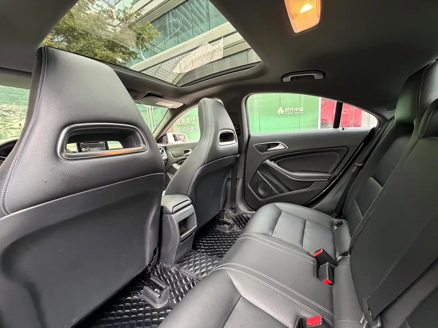 Mercedes-Benz CLA (Import) 2017 CLA 200 Dynamic фото 9