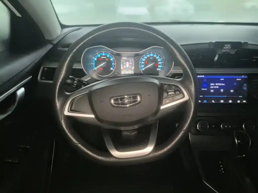 صورة 3 - Geely Emgrand