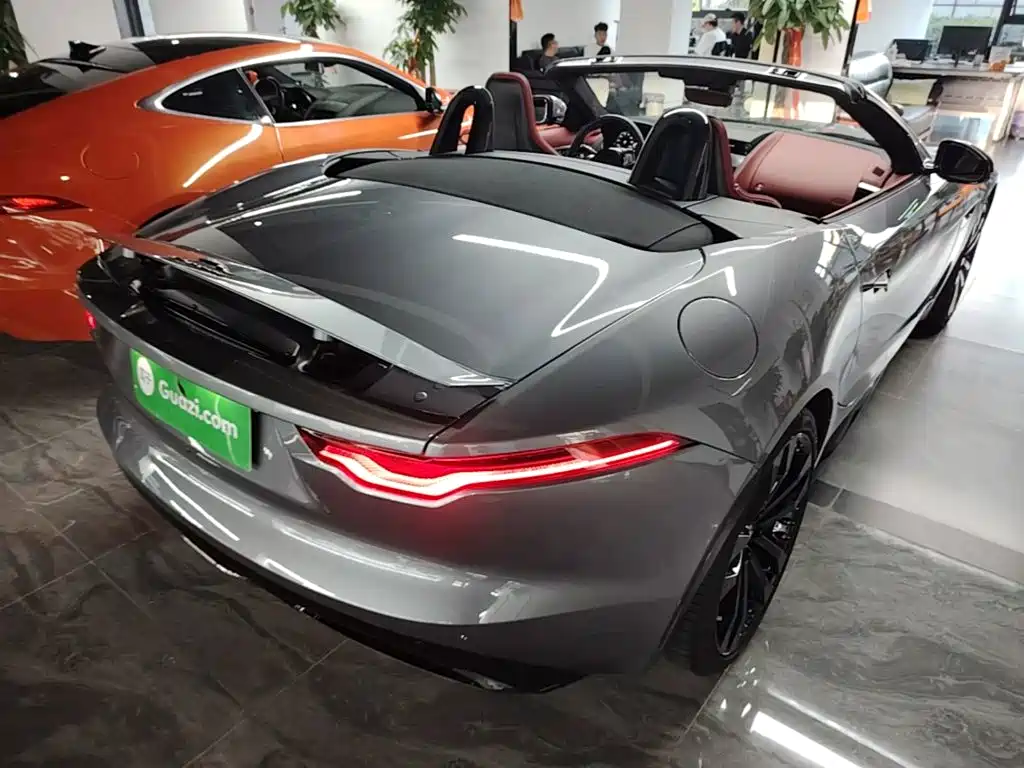 Photo 7 - Jaguar F-TYPE