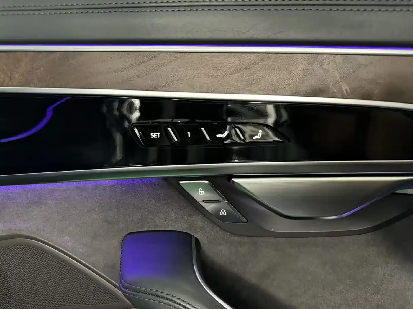 Audi A8 2021 A8L 50 TFSI quattro Luxury фото 14
