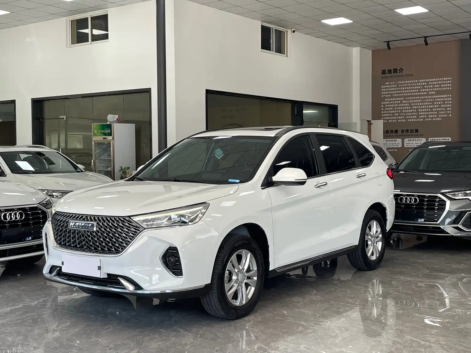 Фото 1 - Haval M6