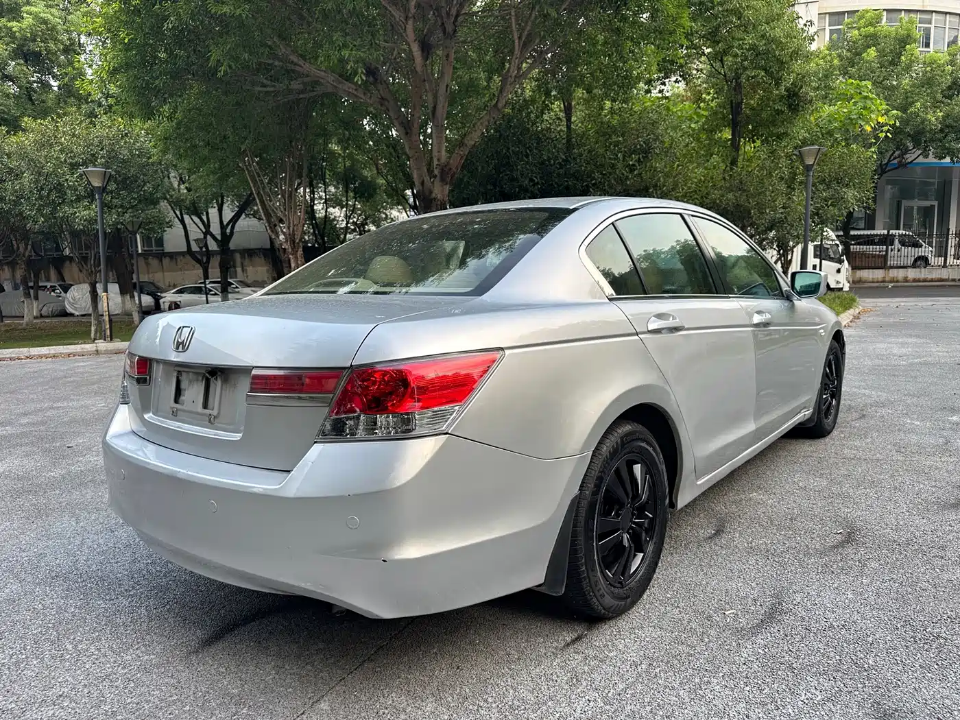Фото 6 - Honda Accord