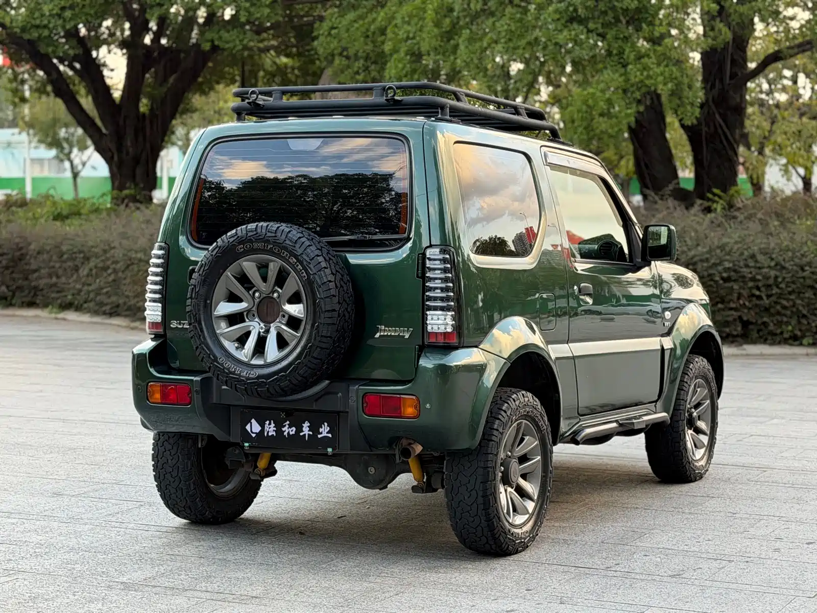 Photo 18 - Suzuki Jimny (Import)