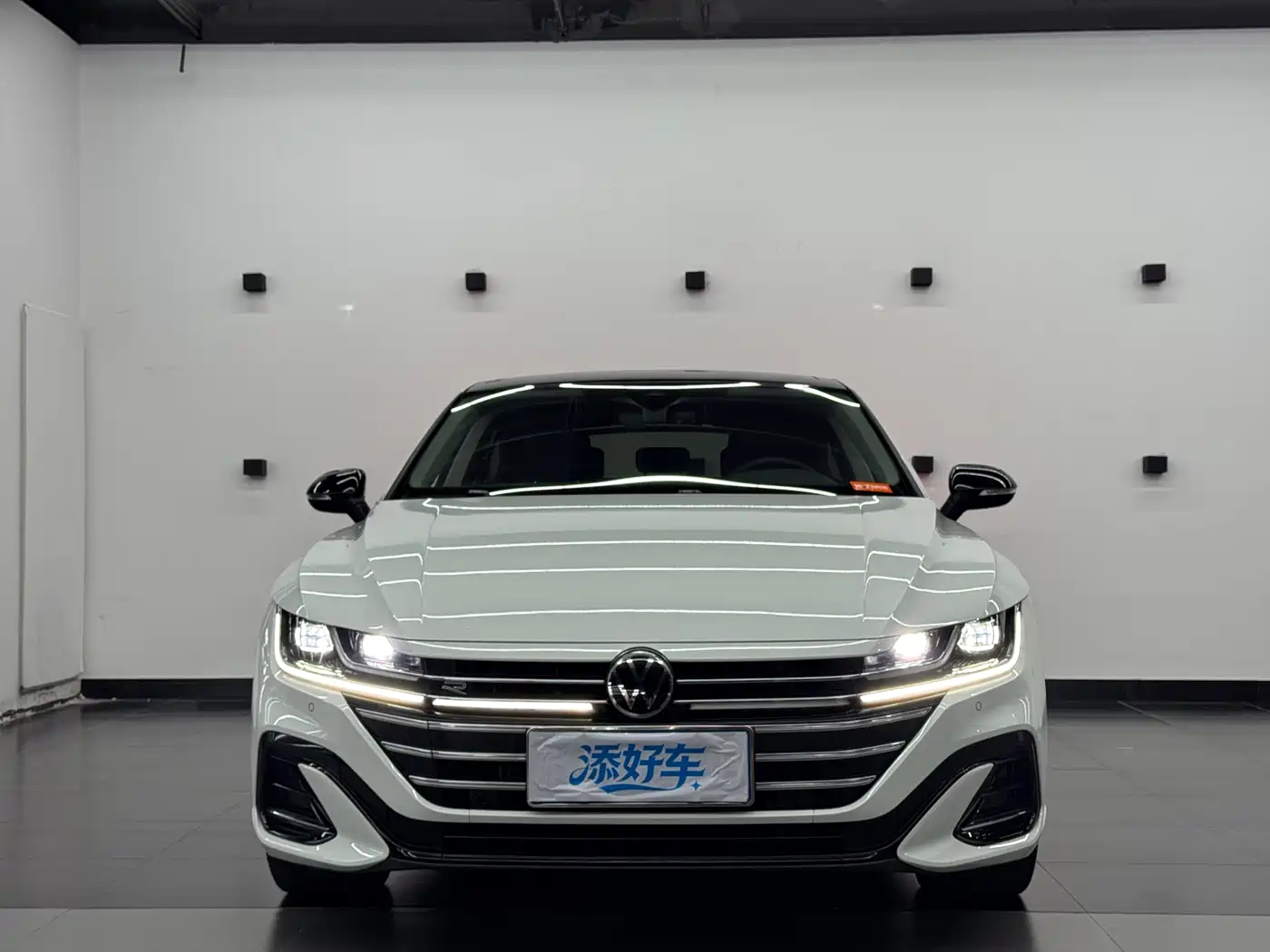 Volkswagen FAW-Volkswagen CC 2023 380TSI Eye-catching Edition фото 2