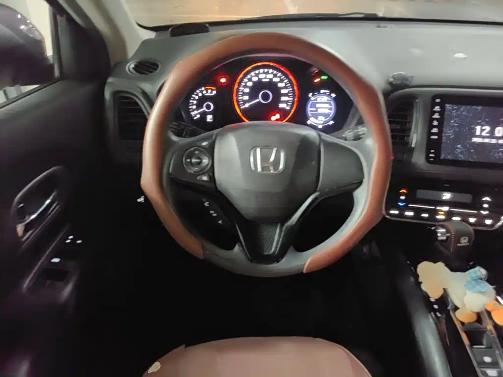 Photo 11 - Honda Vezel