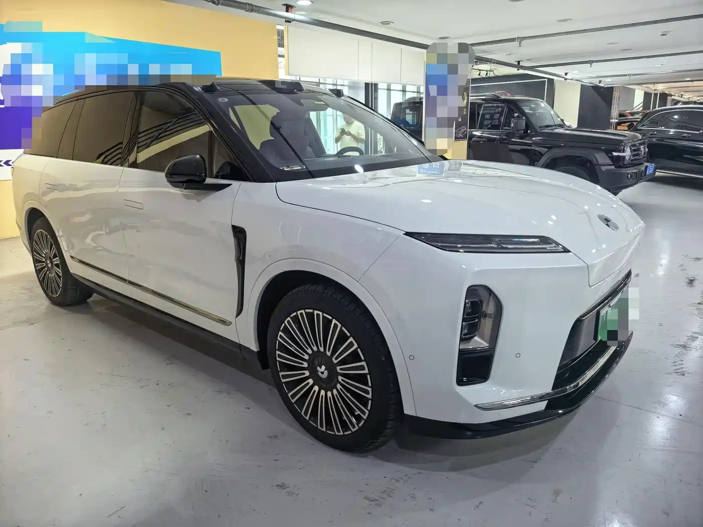 NIO ES8 2026 2025 Model 6-Seat Executive Luxury Edition