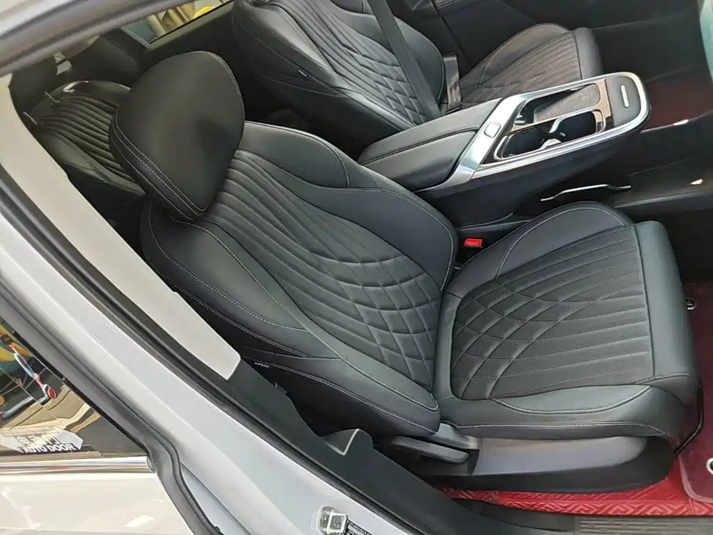 Maxus MIFA 9 2023 2023 Standard Range Grassland 7-seater