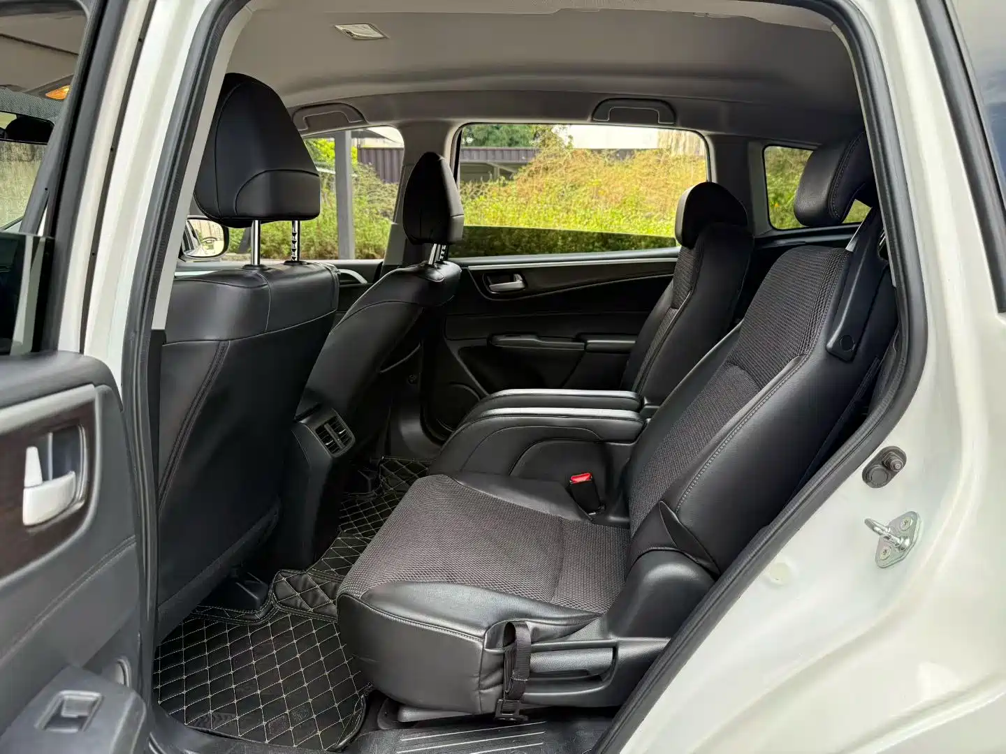 Фото 6 - Honda Jade