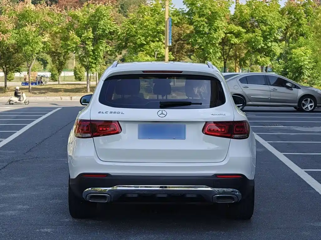 MERCEDES-BENZ GLC