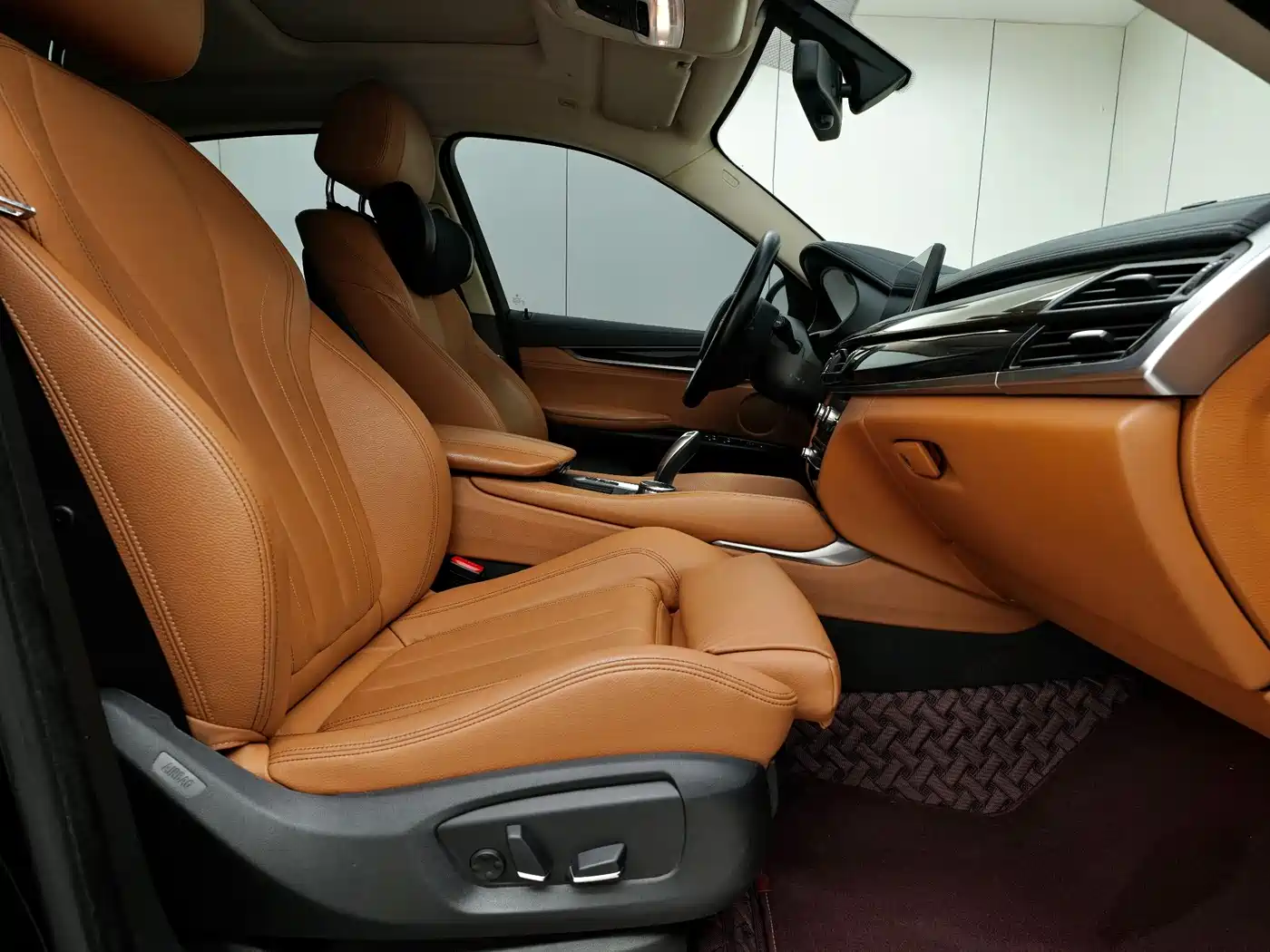 BMW X6 2017 xDrive28i фото 14