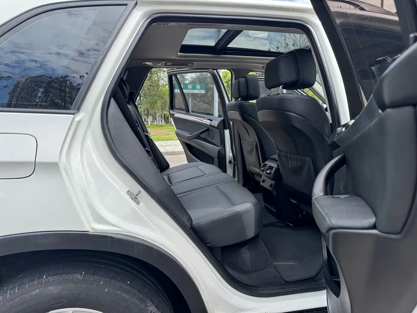BMW X5 (Import) 2013 xDrive35i Leading фото 13