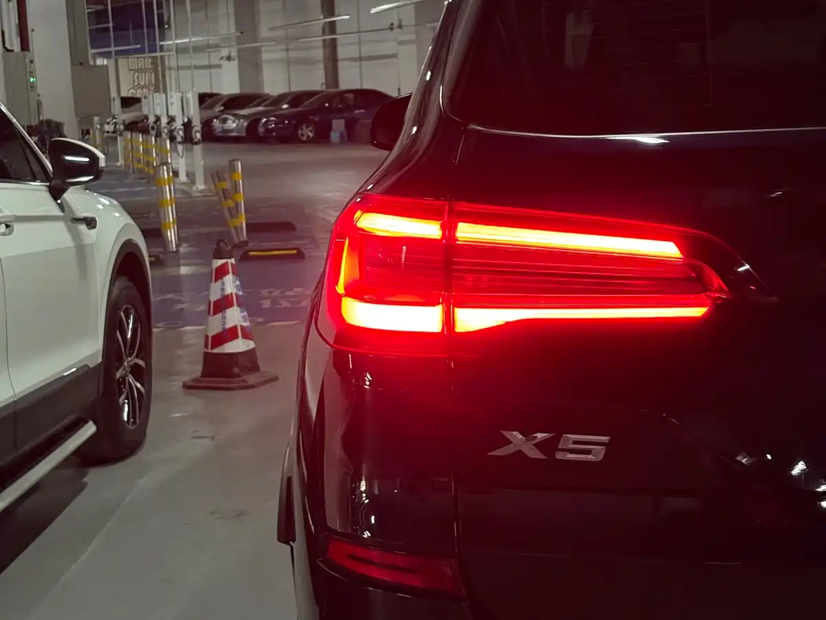 BMW X5 (Import) 2022 xDrive30i M Sport Package фото 41