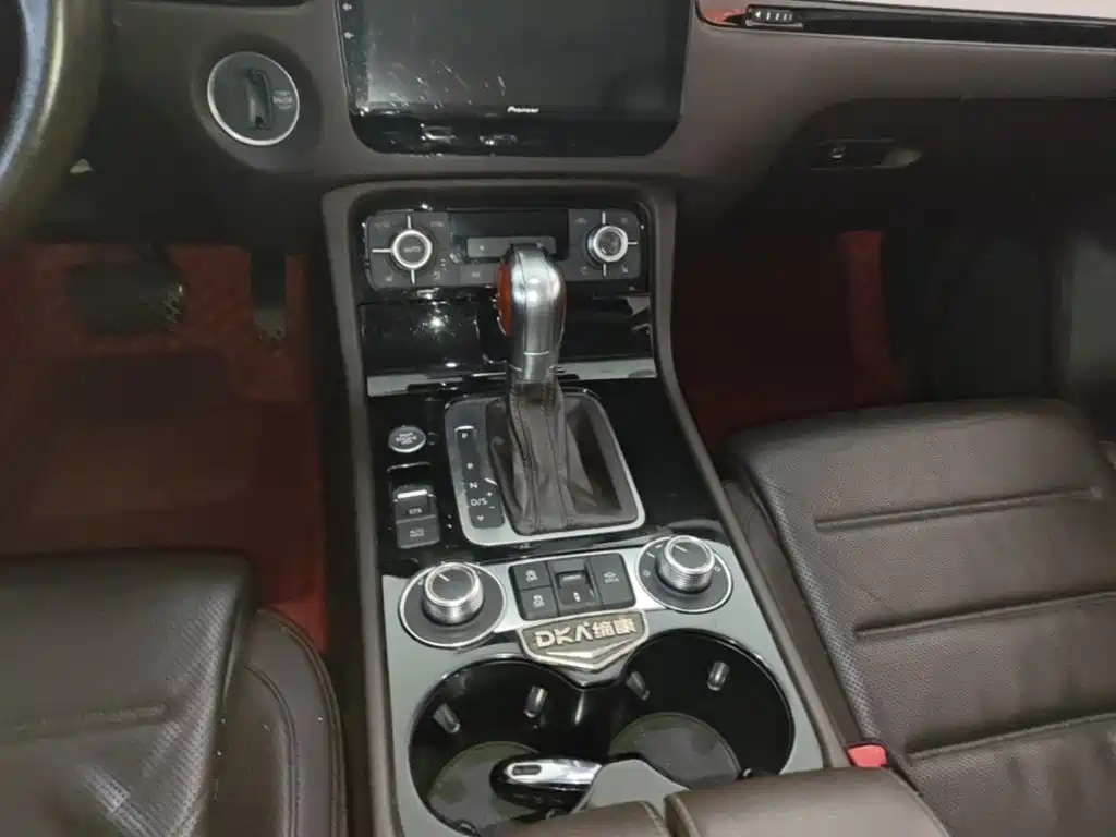 Volkswagen Touareg 2018 2017 3.0TSI Explorer Edition
