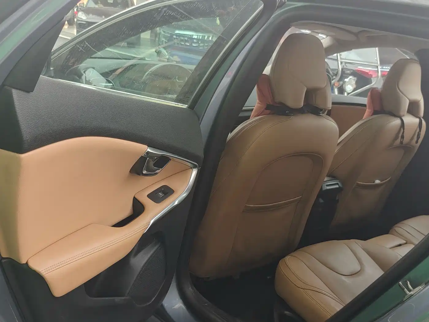 Volvo V40 2017 2017 T3 R-Design
