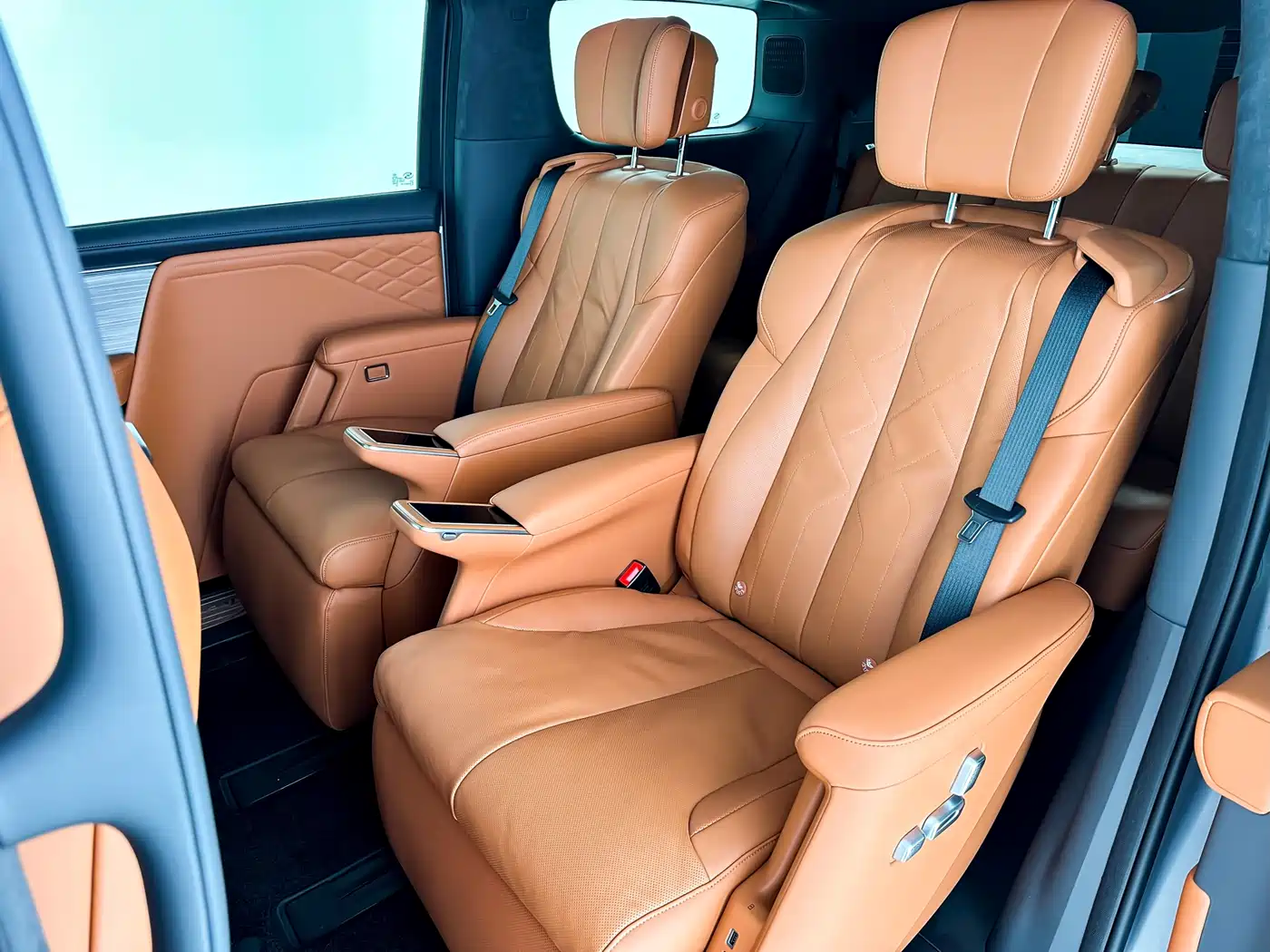 Buick Zhijing Shijia 2026 Model PHEV Base Version фото 11