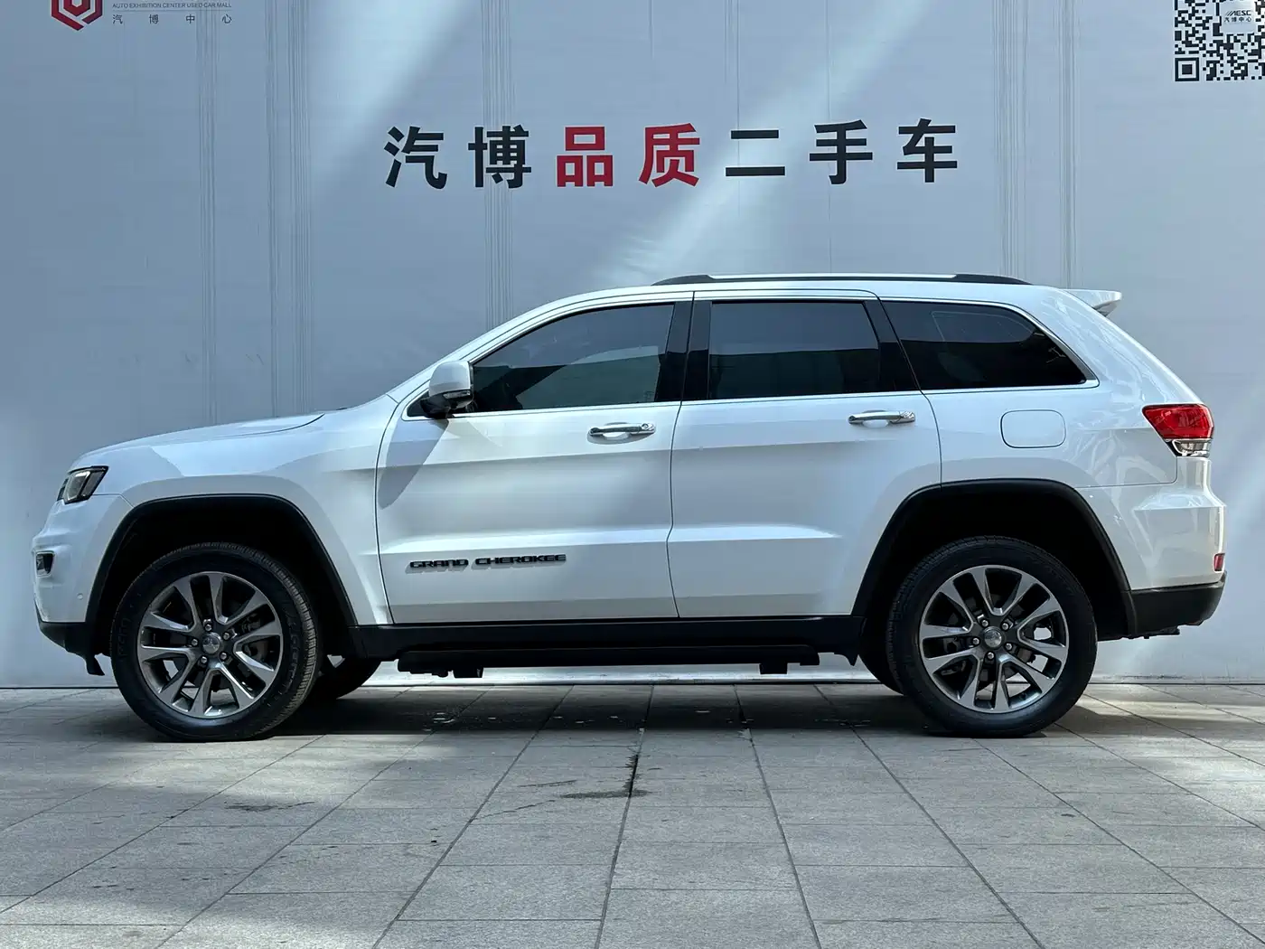 Jeep Grand Cherokee (Import) 2019 2017 3.0L Elite Navigation Edition