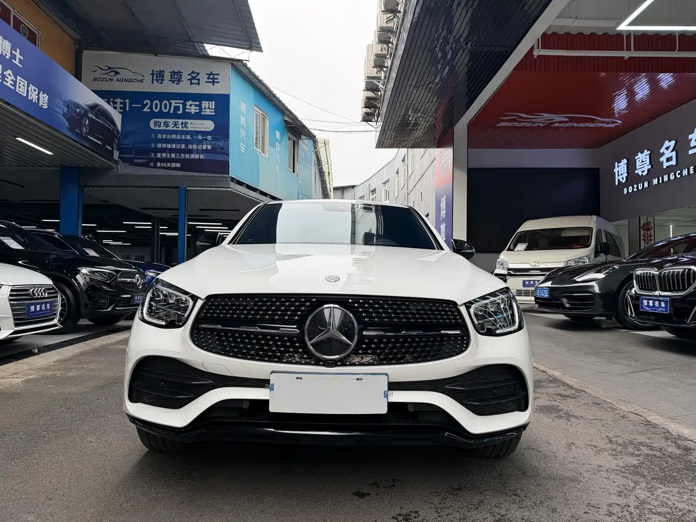 Mercedes-Benz GLC Coupe 2020 GLC 300 4MATIC Coupe SUV фото 2