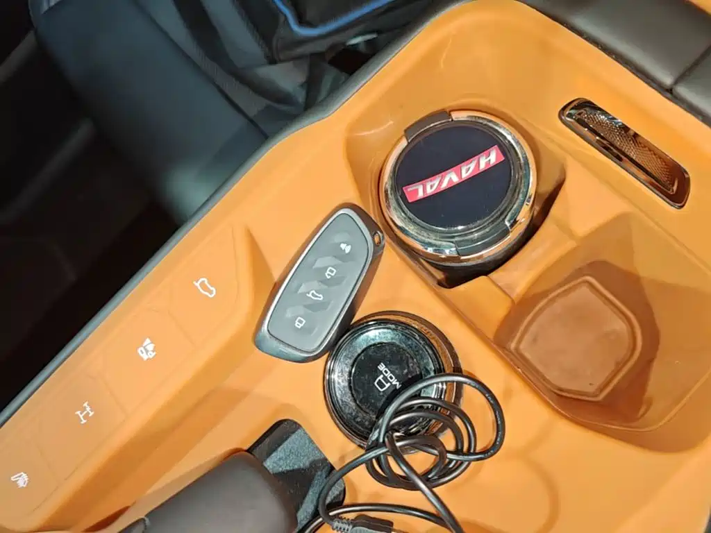 Haval Second-Generation Big Dog New Energy 2024 2023 DHT-PHEV 105km Trend Electric Edition