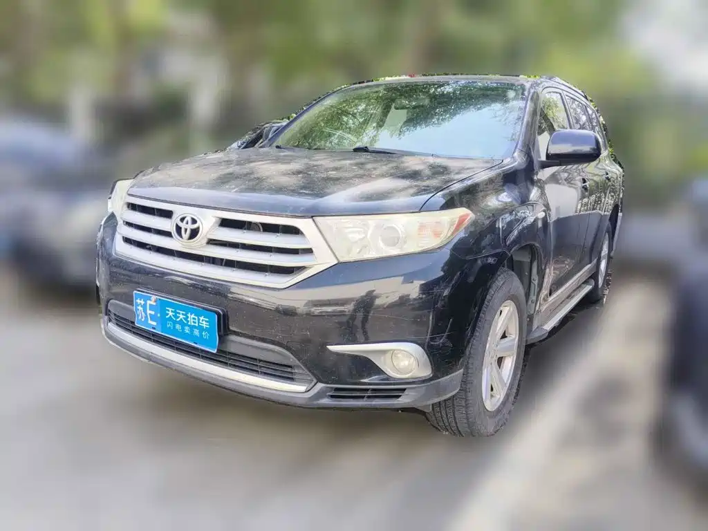 Photo 1 - Toyota Highlander