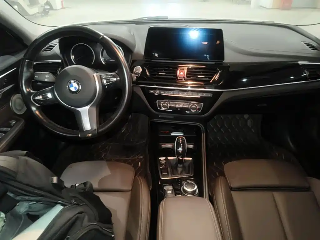 BMW 1 Series 2023 2022 120i M Sport Shadow Edition