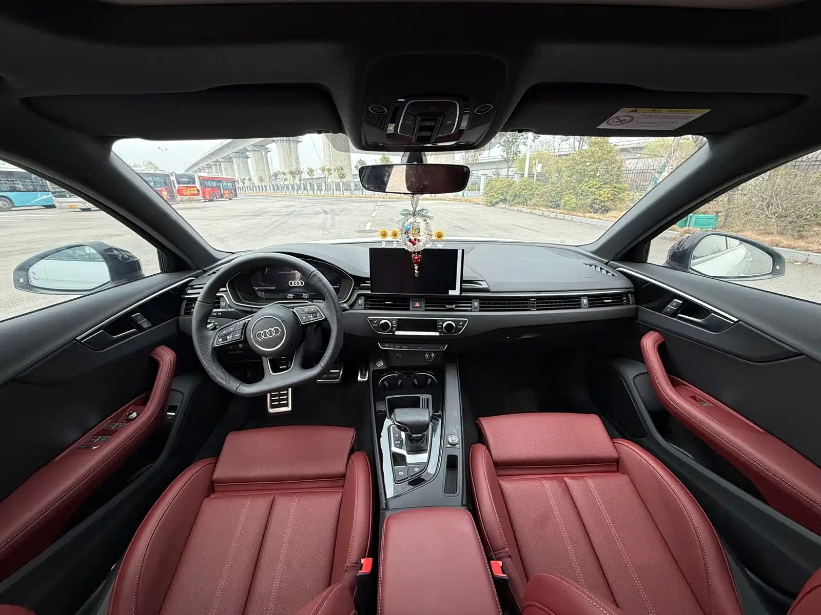 Фото 9 - Audi A4L