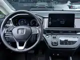 Фото 8 - Honda Odyssey