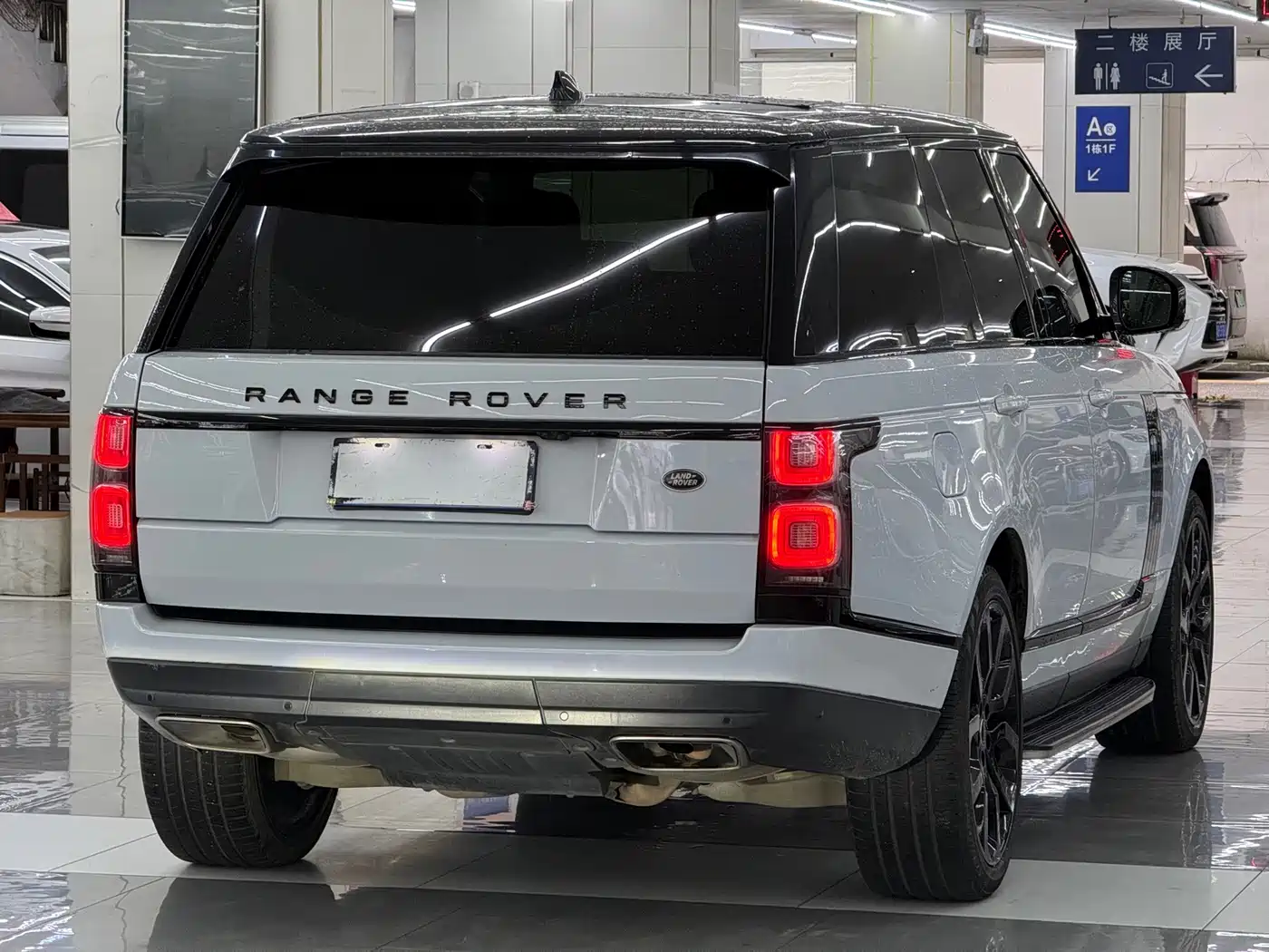 Land Rover Range Rover, миниатюра 13