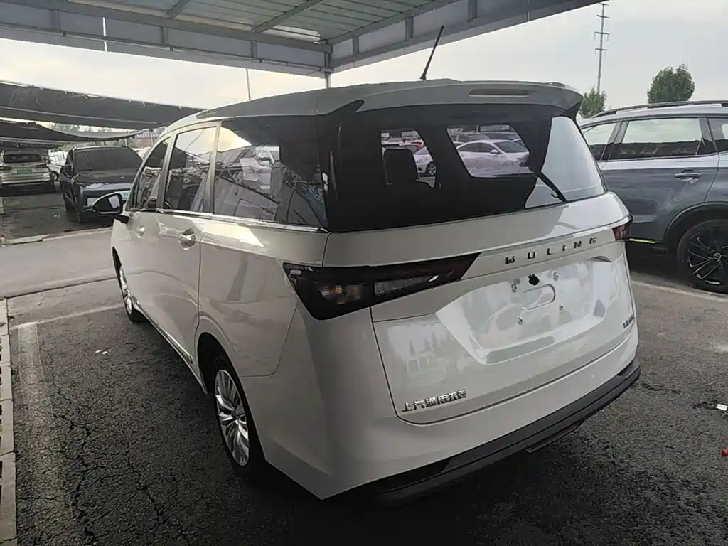 Wuling Motors Wuling Jiachen 2024 2022 1.5L Manual Joy Elite